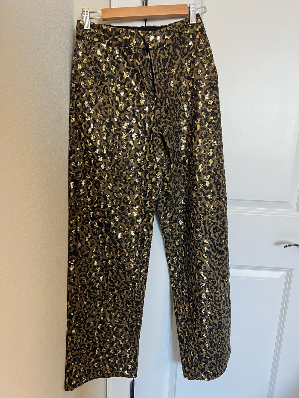 NWT Zara Animal Print Sequin Straight Leg Pants Size S - Picture 3 of 5